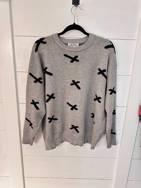 Urban Weekend Gray Sweater Black Cross Print Size Medium Crewneck Knit Pullover